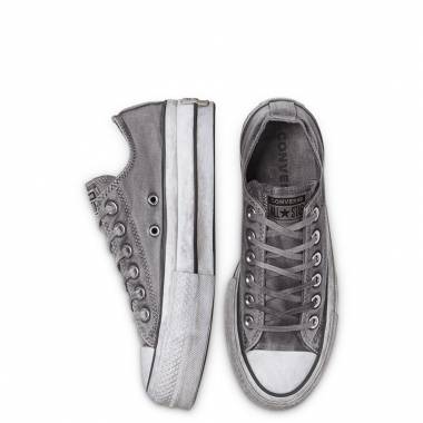 grey studded converse