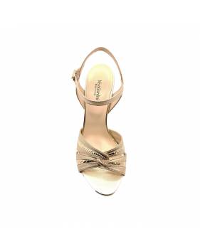 Nero Giardini sneaker in pelle con borchie